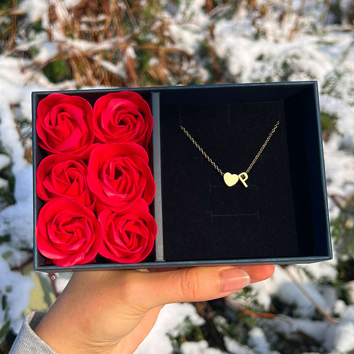 Bella – Halskette mit Buchstabe