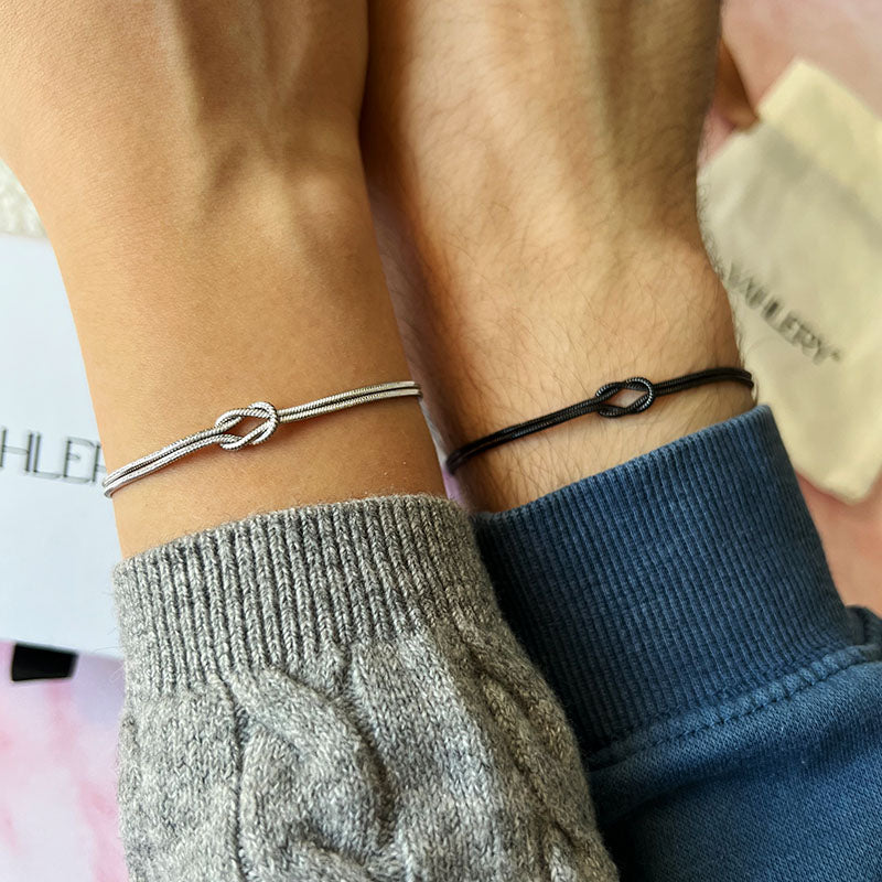 Liebesknoten – Partnerarmband mit Knoten