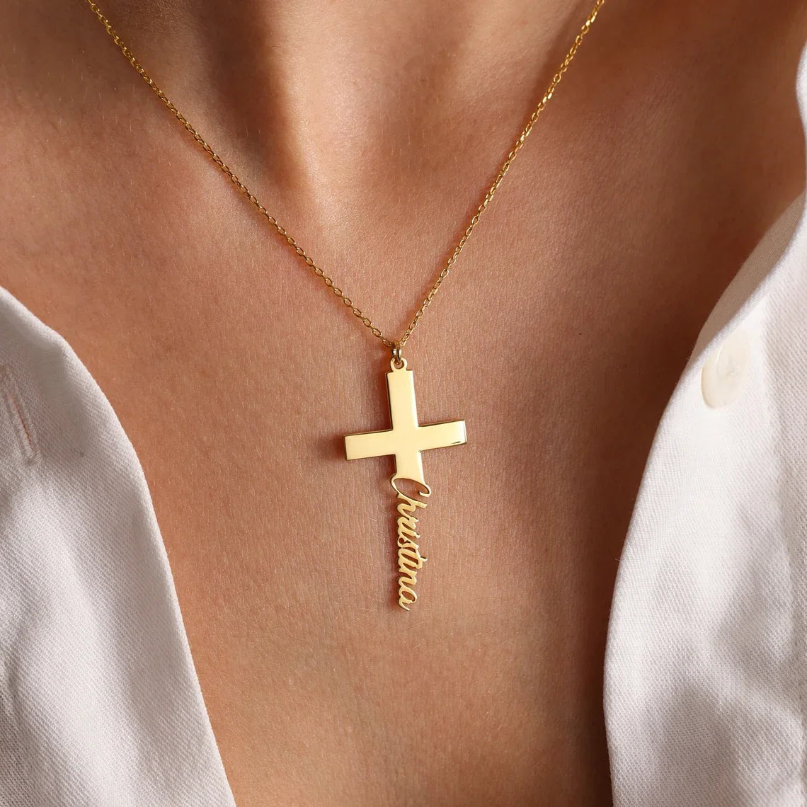 Personalisierte Halskette mit Kreuz