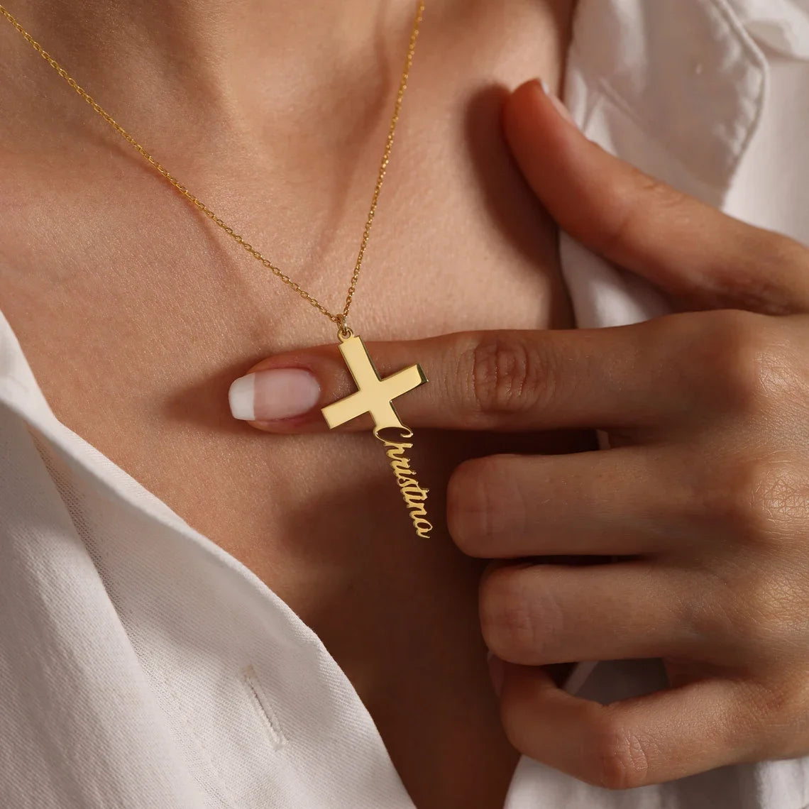 Personalisierte Halskette mit Kreuz