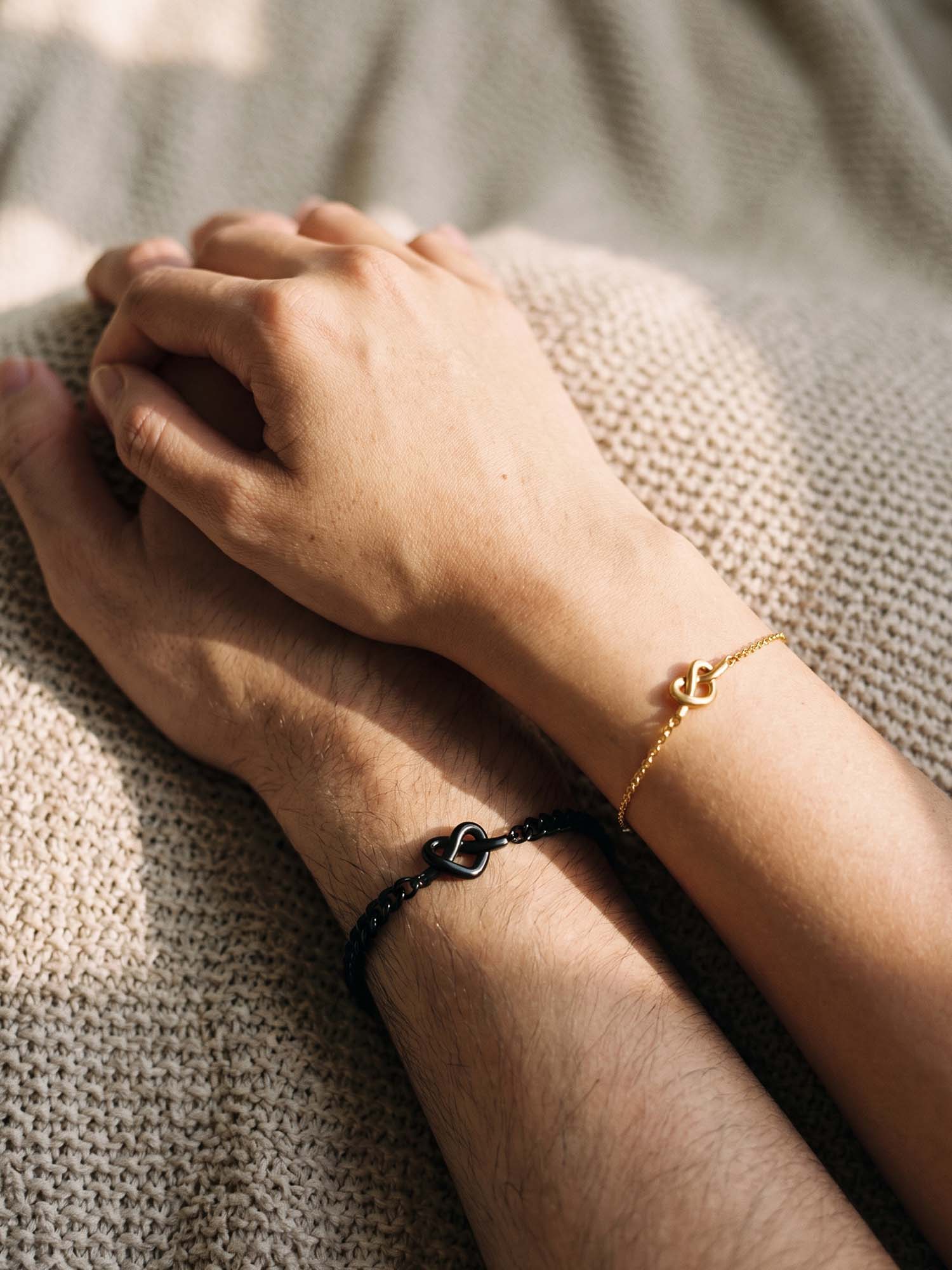 Noeud d'amour – bracelet partenaire avec noeud coeur (set)