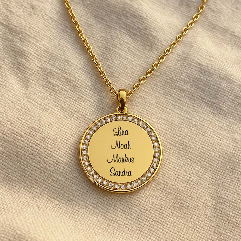 Amaris – Personalisierte Gravur-Halskette mit Zirkonia