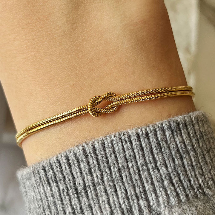 Liebesknoten – Partnerarmband mit Knoten
