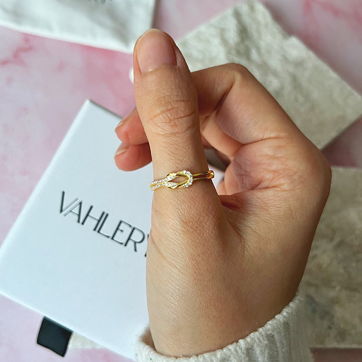 Liebesknoten - Knoten-Ring mit Zirkonia