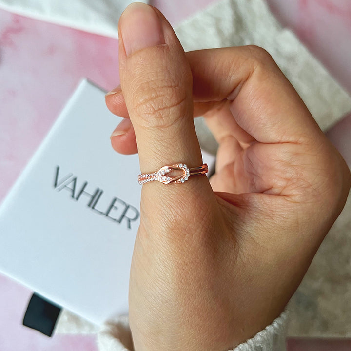 Liebesknoten - Knoten-Ring mit Zirkonia