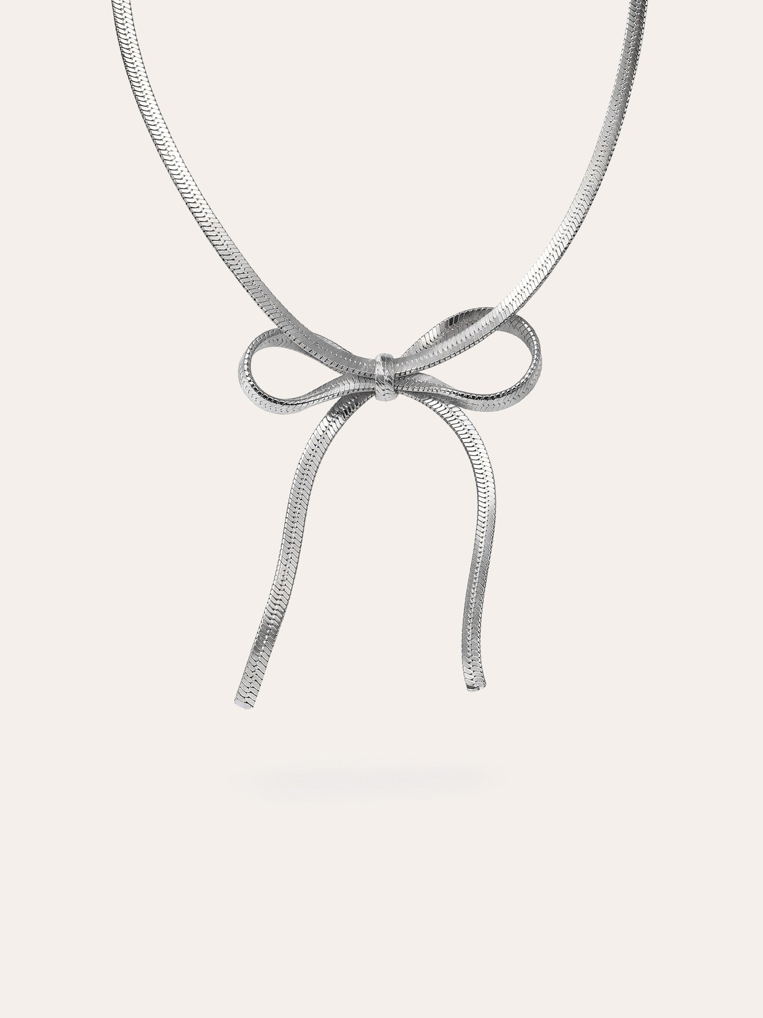 Maelle – Collar delicado con colgante de lazo