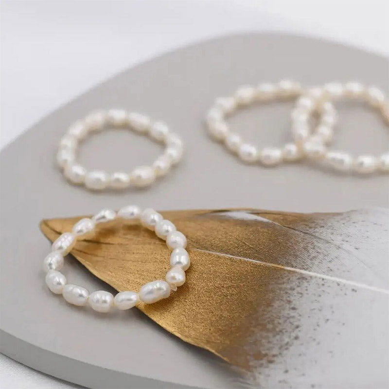 Perlenring mit Goldsteinchen