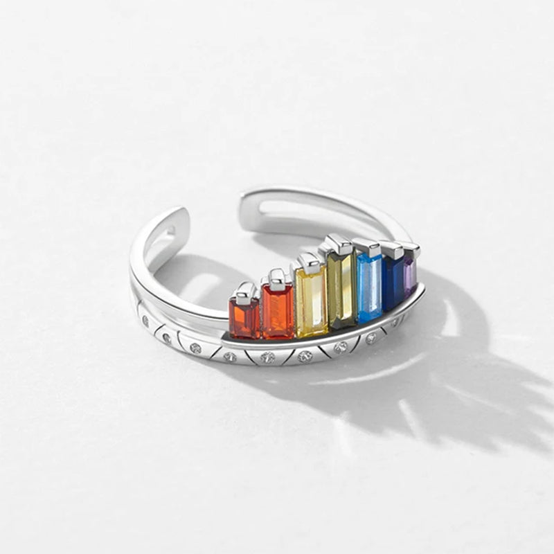 Bague arc-en-ciel avec zircones colorées